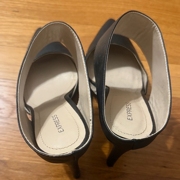 Express Black Pointed Toe Heels - Picture 3 of 5